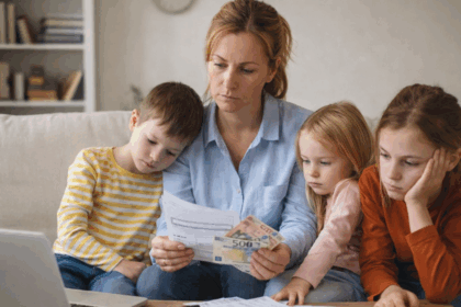 Alleenstaande moeder kan nauwelijks rondkomen van alimentatie: 'Mensen denken dat €3.500 veel geld is'