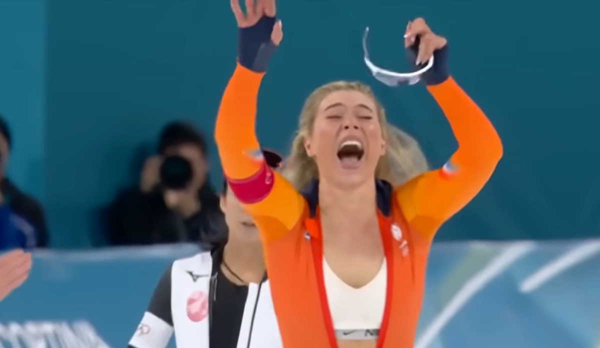 Het bizarre bedrag dat Jutta Leerdam verdient met iedere keer dat ze haar schaatspak openrits op tv