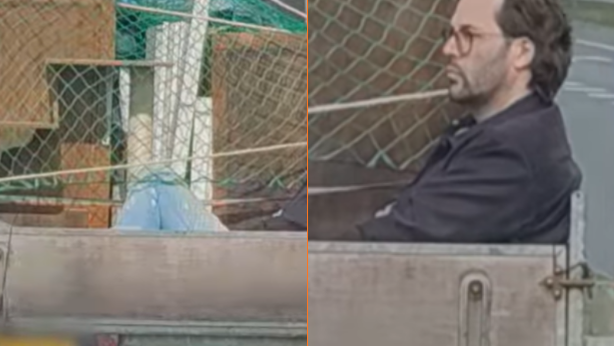 Gast gaat doodleuk op de snelweg in de aanhanger zitten omdat auto vol zit