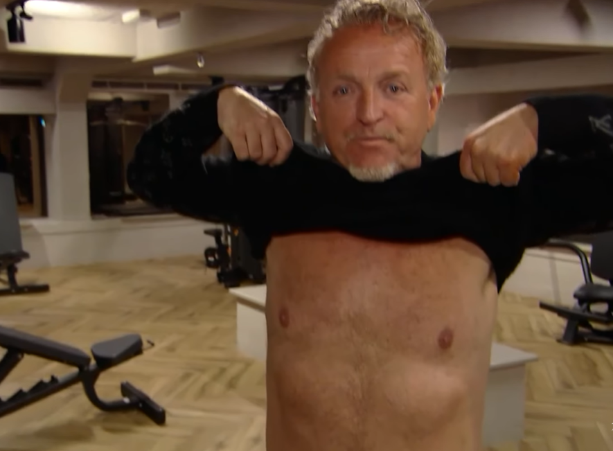 Gordon laat transformatie gespierd lichaam zien en maakt volgers gek