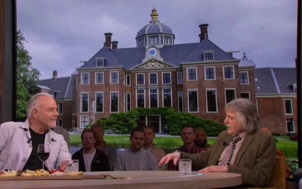 Johan Derksen haalt uit naar 'verwaand kwastje' Antoon: 'Voelt zich Elvis Presley'
