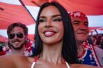 Dame in het publiek bij Engeland - Kroatë gaat knetterviral en dit is haar Insta-account