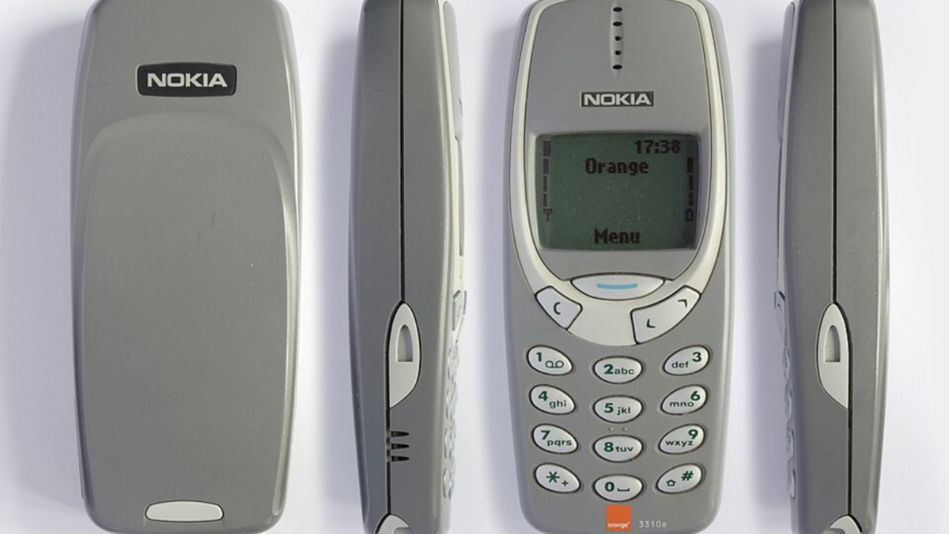 Dit is het verrassende bedrag dat je oude Nokia 3310 vandaag de dag nog waard is