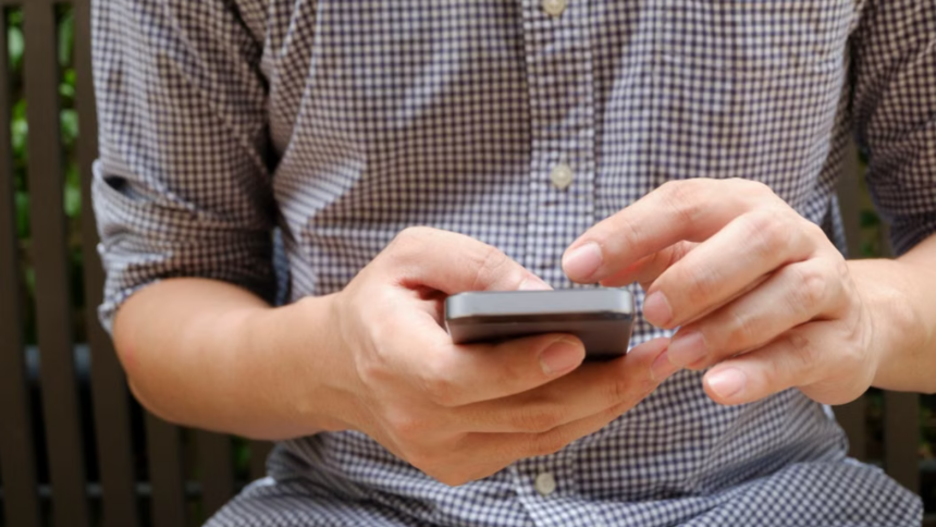 Met deze slimme truc proberen oplichters toegang te krijgen tot je WhatsApp-account