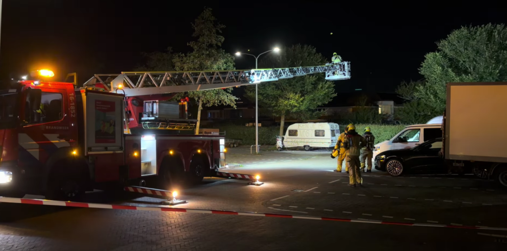 Explosievenverkenners en hulpdiensten met spoed naar caravan Rogier Smit: dit was er aan de hand